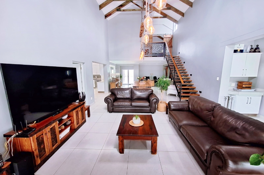 4 Bedroom Property for Sale in Marina Martinique Eastern Cape